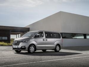 2018 Hyundai i800